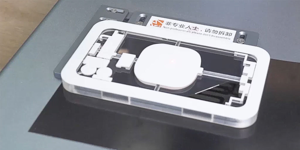 Do you know how to use protective molds for iPhone